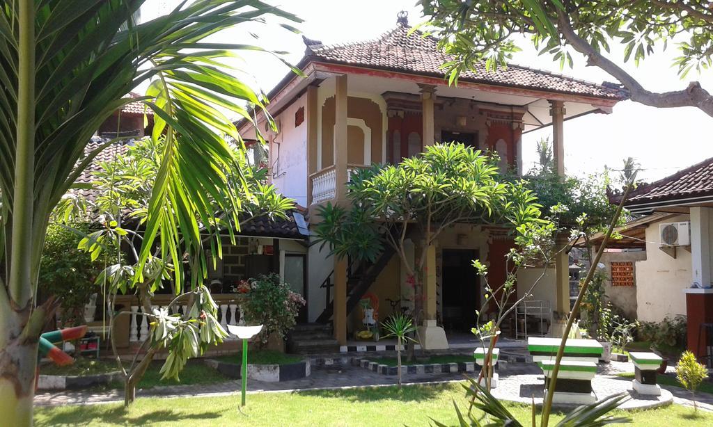 Puri Mandhara Lovina Hotel Kamer foto