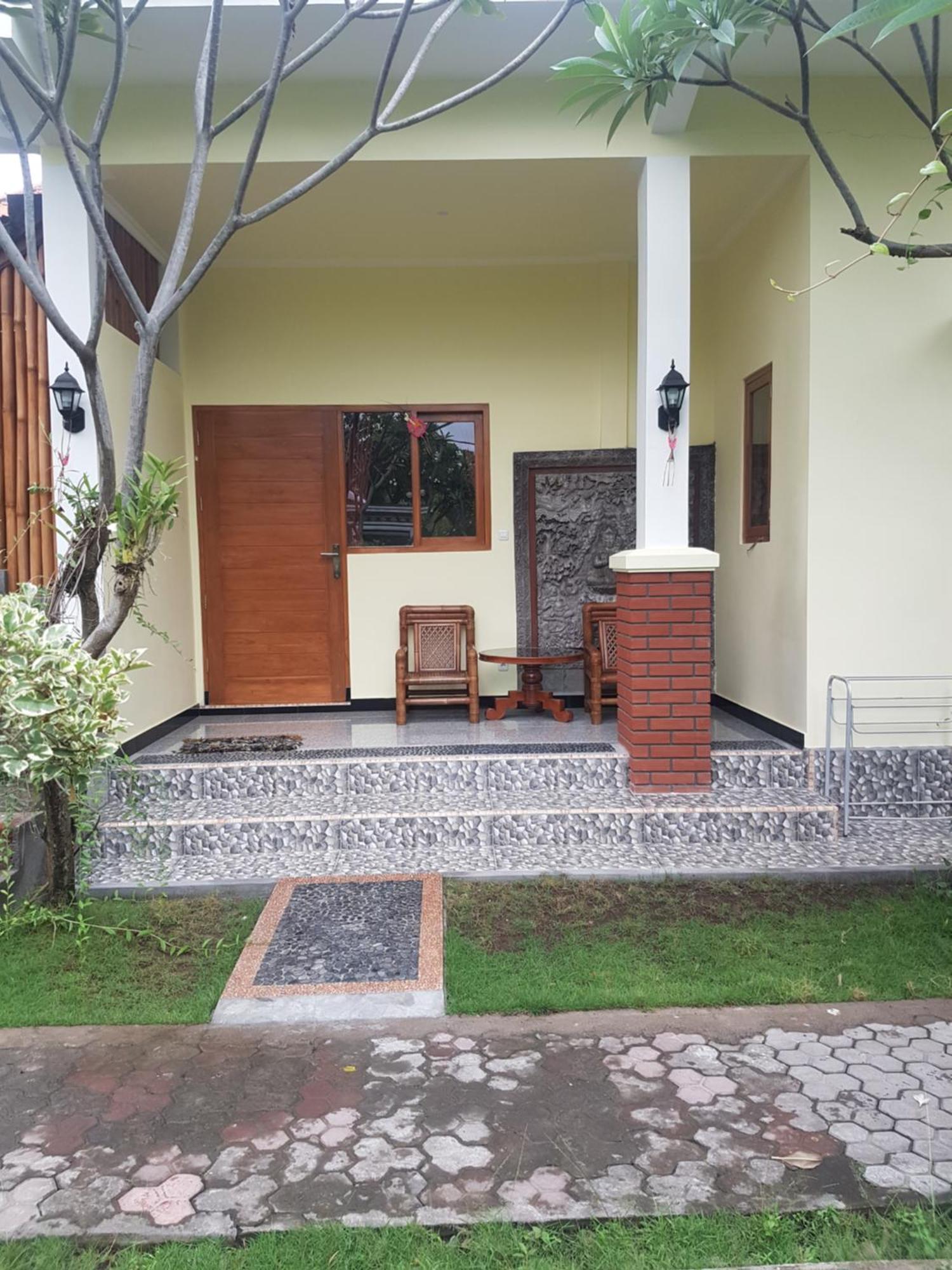 Puri Mandhara Lovina Hotel Buitenkant foto
