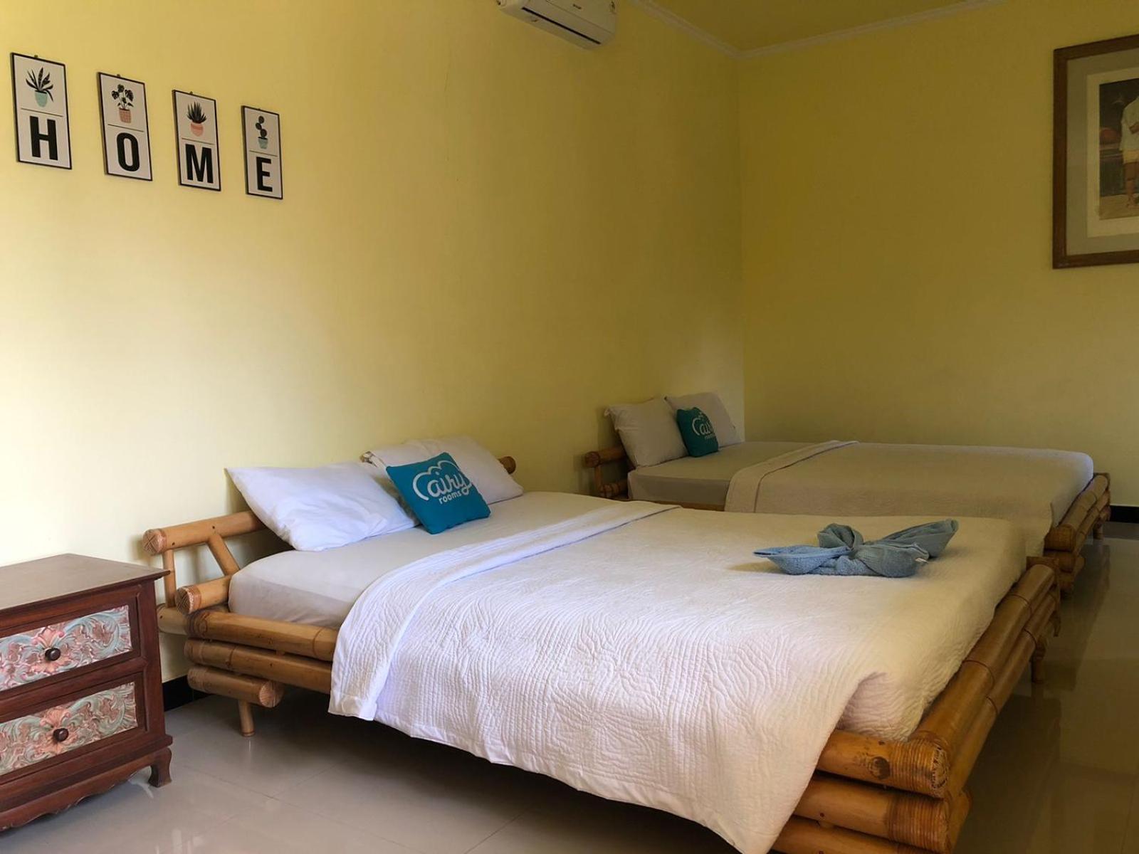 Puri Mandhara Lovina Hotel Buitenkant foto