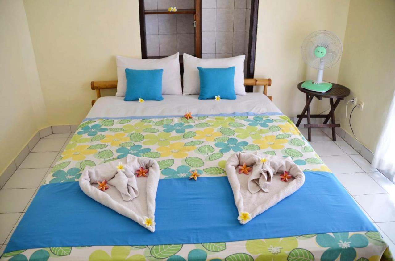 Puri Mandhara Lovina Hotel Buitenkant foto